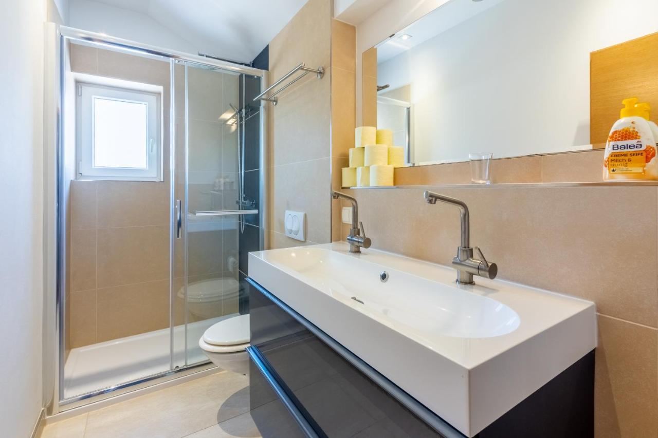 Rimac Apartment And Rooms Novi Vinodolski Exterior photo