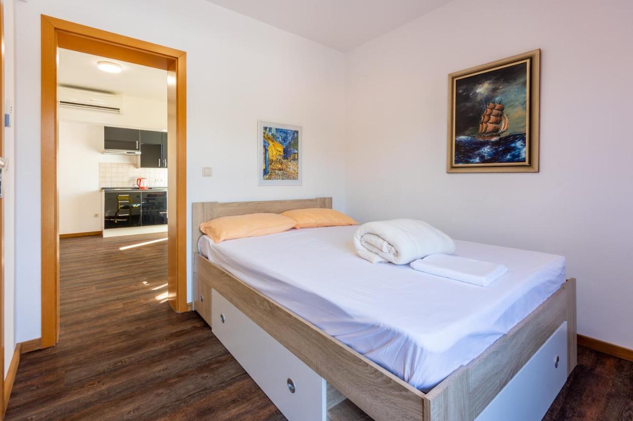 Rimac Apartment And Rooms Novi Vinodolski Exterior photo