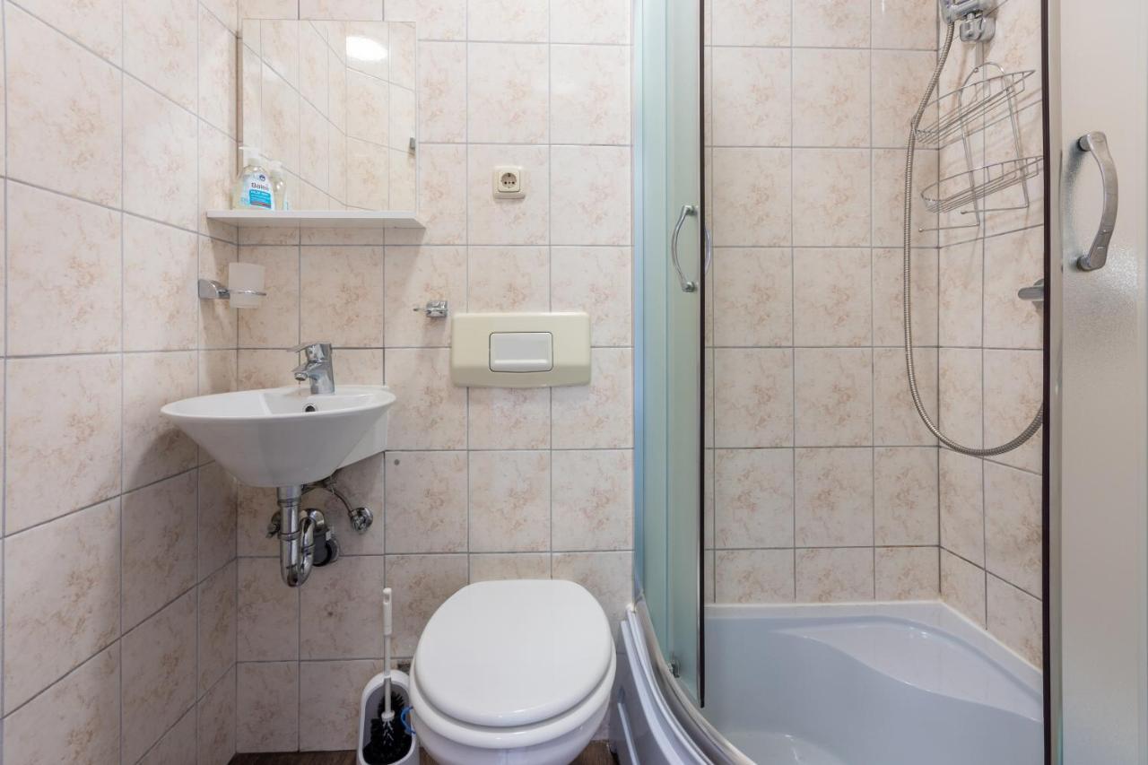 Rimac Apartment And Rooms Novi Vinodolski Exterior photo
